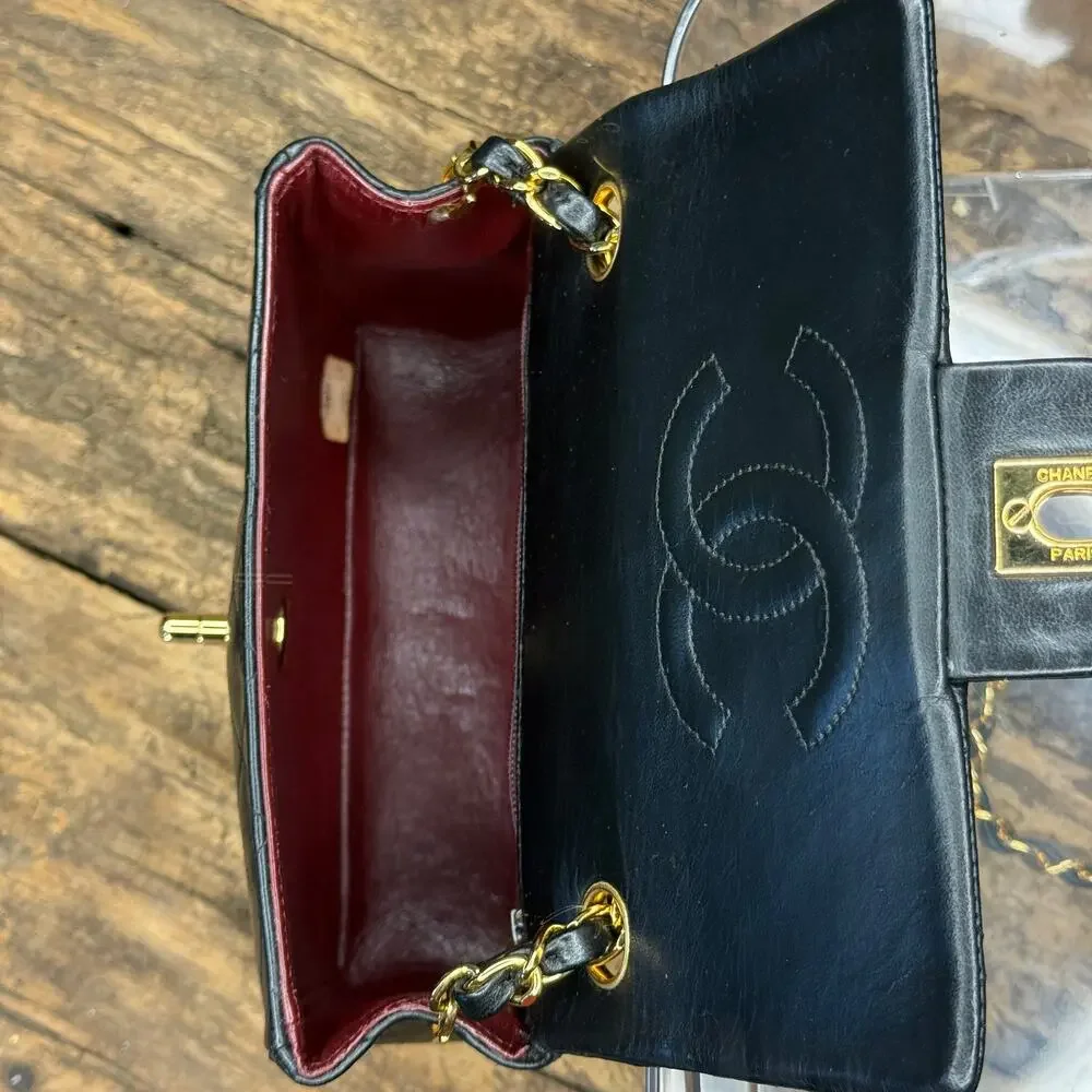Authentic Vintage Chanel Classic Mini Flap Bag – Lambskin – Series 2 (1991-1994)